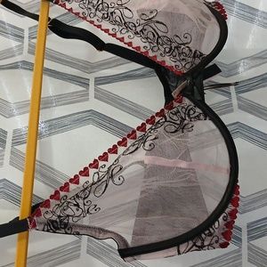 NWT Victoria's Secret bra 38DD